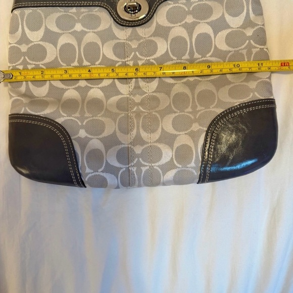Coach Vintage Gray Hampton Hobo Grey Signature Crossbody HandBag - Picture 7 of 10